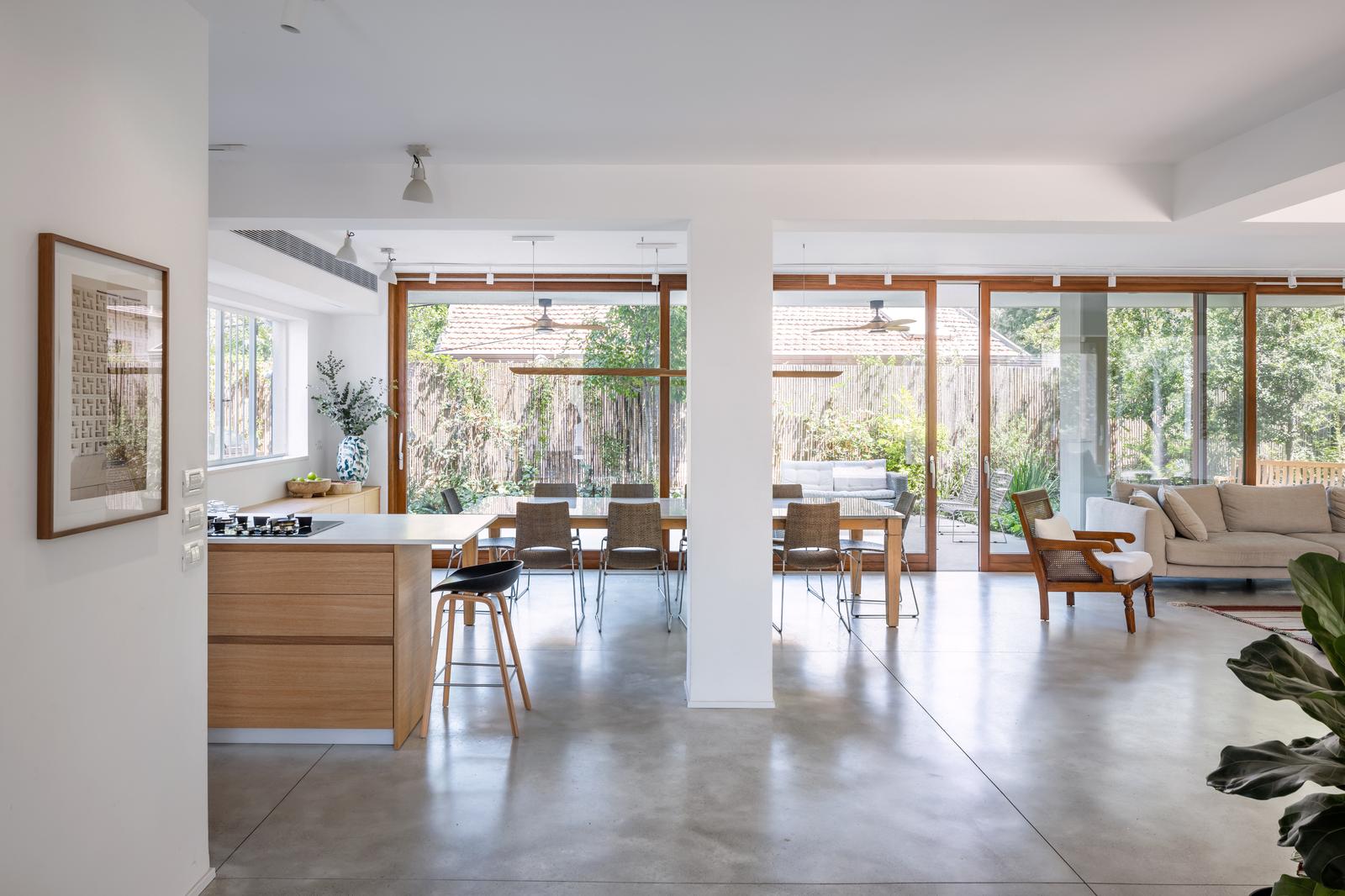 Private House in Ramat Chen